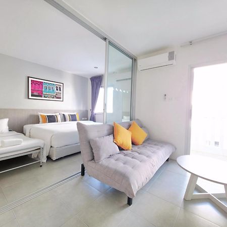 Recenta Suite Phuket Suanluang Exterior foto