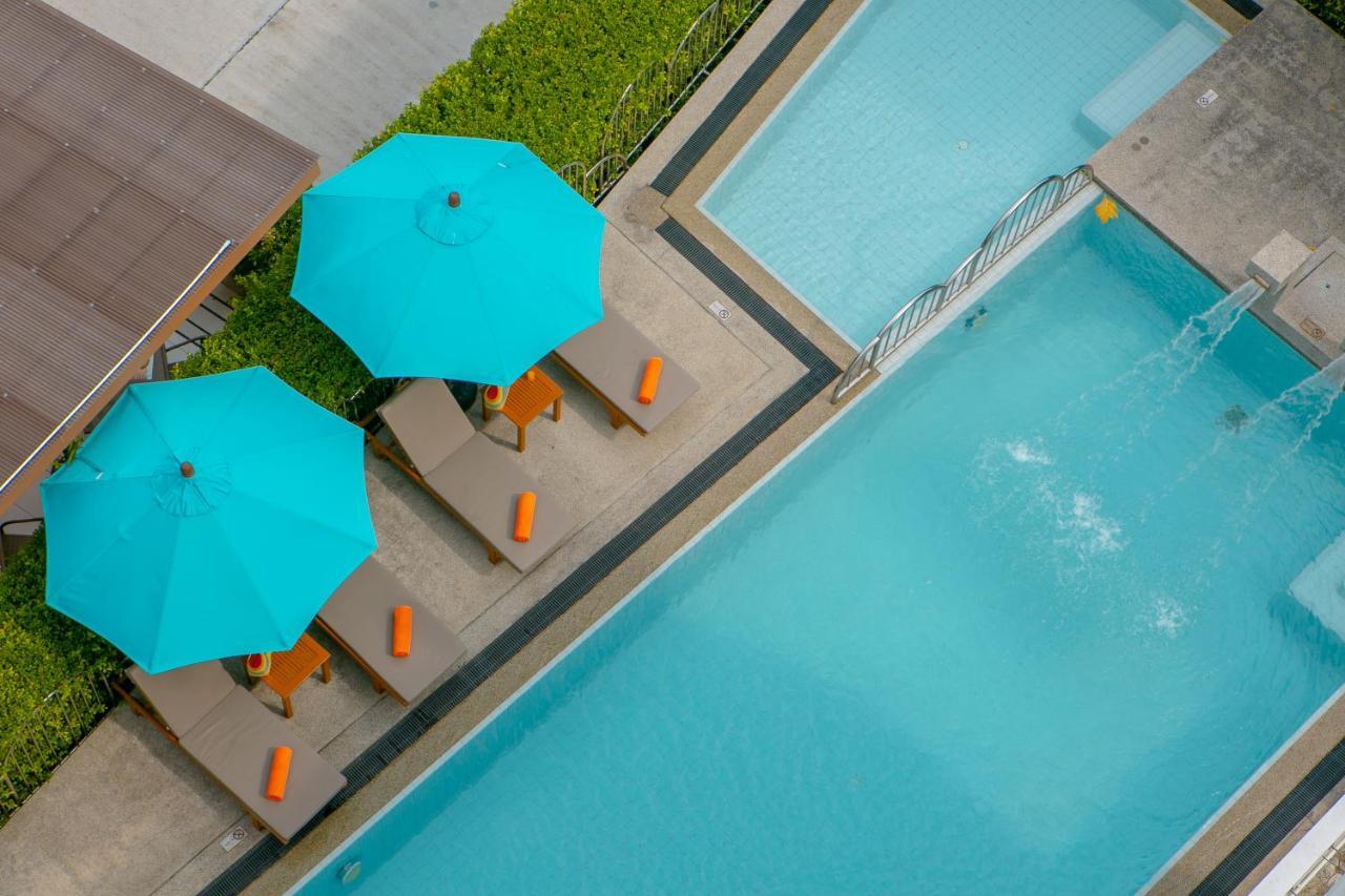 Recenta Suite Phuket Suanluang Exterior foto