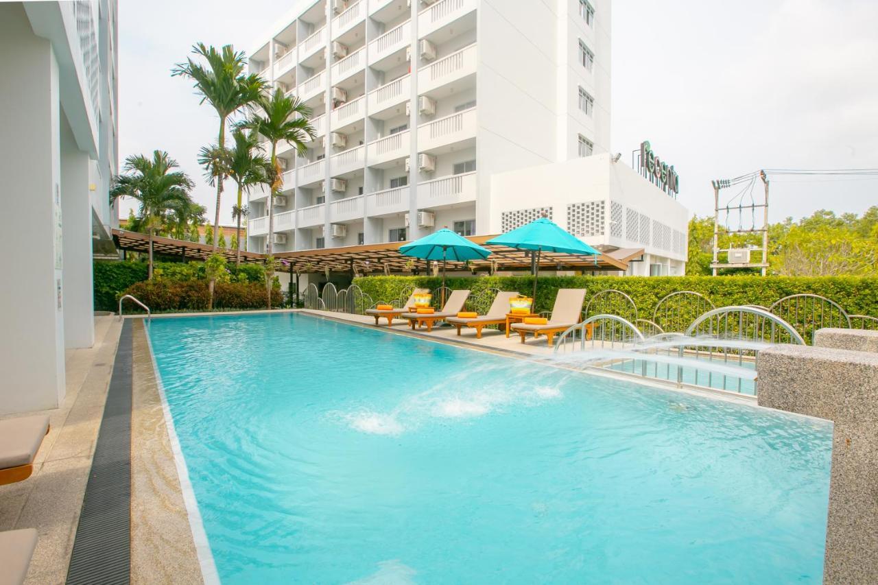 Recenta Suite Phuket Suanluang Exterior foto