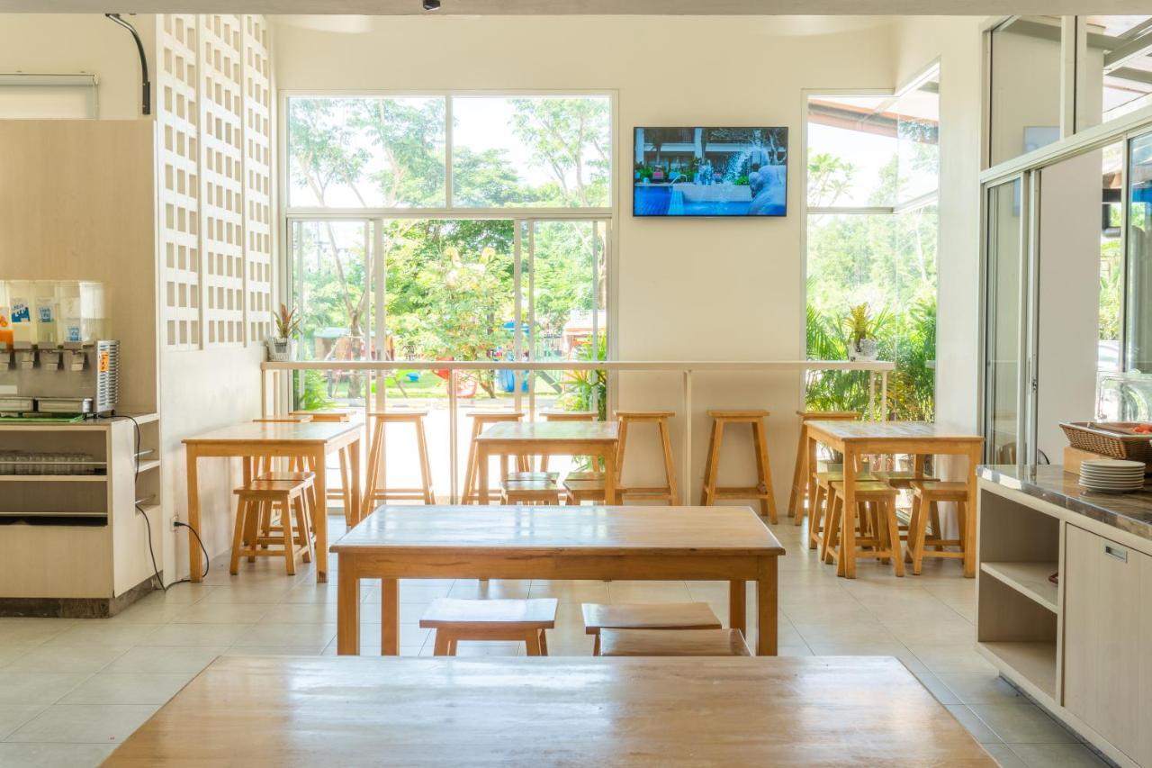 Recenta Suite Phuket Suanluang Exterior foto